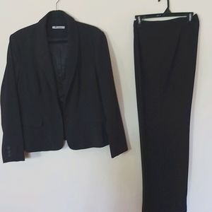 Pant suit
